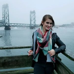 Meet your Posher, Caitlyn